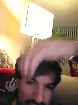 Snapshot of piggylatino chatting on December 20, 11:51 pm piggylatino online show from December 20, 11:51 pm