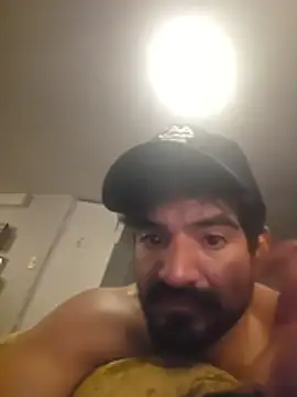 piggylatino online show from March 19, 10:15 am