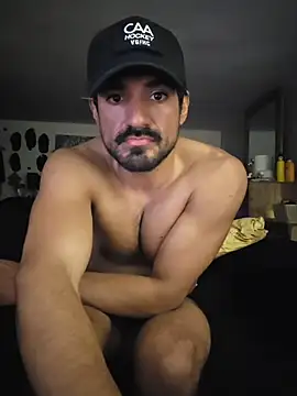 piggylatino online show from March 18, 10:10 pm