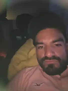 piggylatino online show from April 6, 6:14 am