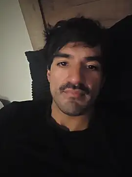 Snapshot of piggylatino chatting on December 17, 5:51 pm piggylatino online show from December 17, 5:51 pm