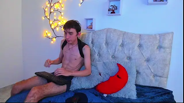 TerryGrace online show from November 18, 6:44 pm