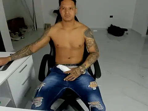 master leather online show from April 7, 2:24 am