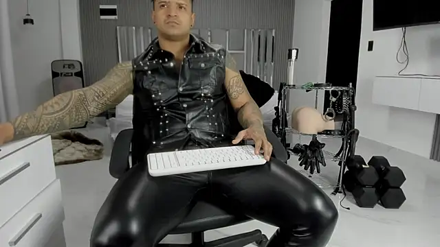 master leather online show from June 10, 4:57 am
