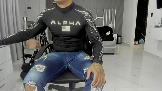 master leather online show from June 30, 1:38 am