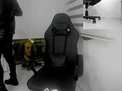 master leather online show from March 26, 1:37 am