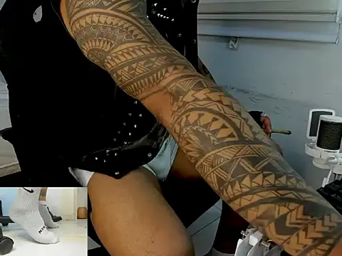 master leather online show from January 31, 7:23 pm