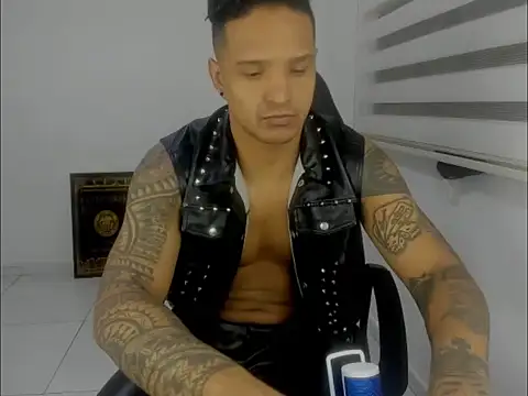 master leather online show from March 23, 2:50 pm