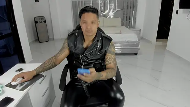 master leather online show from April 27, 5:05 am