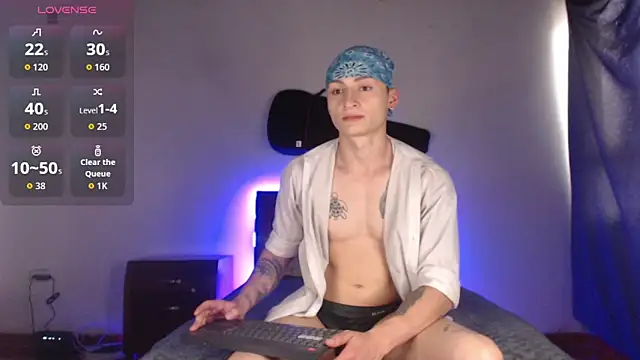 ArthurPhoenixx online show from January 14, 7:39 pm