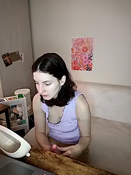 Snapshot of v_crizis324 chatting on February 18, 2:24 pm v crizis324 online show from February 18, 2:24 pm