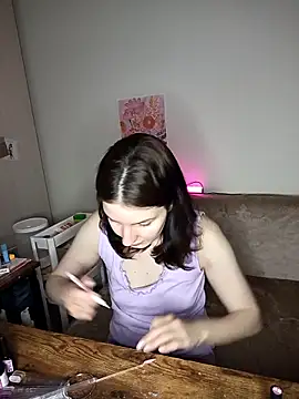 Snapshot of v_crizis324 chatting on February 12, 2:39 pm v crizis324 online show from February 12, 2:39 pm