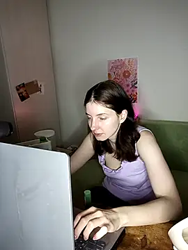 Snapshot of v_crizis324 chatting on February 19, 4:26 pm v crizis324 online show from February 19, 4:26 pm