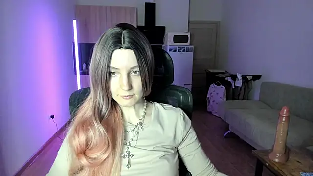 Snapshot of v_crizis324 chatting on November 20, 1:34 pm v crizis324 online show from November 20, 1:34 pm