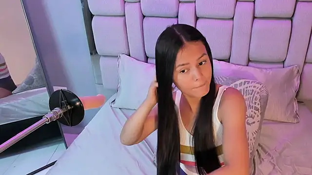 Sara rhoades online show from November 18, 11:35 am