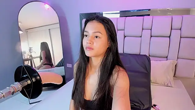 Sara rhoades online show from November 21, 11:20 am