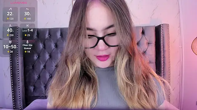 Kate Winslet  online show from December 19, 1:35 pm