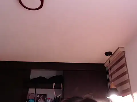 YiniBelle online show from February 10, 4:11 am