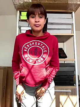 Snapshot of valeria_absurdah chatting on November 30, 7:25 pm valeria absurdah online show from November 30, 7:25 pm