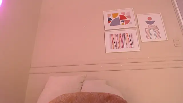 electra a online show from January 18, 11:46 am