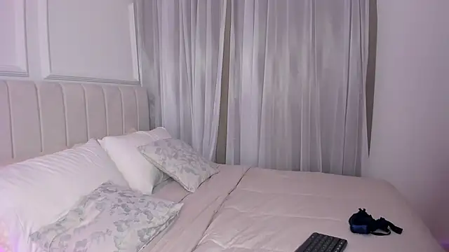 KaliBloom online show from December 17, 11:32 pm