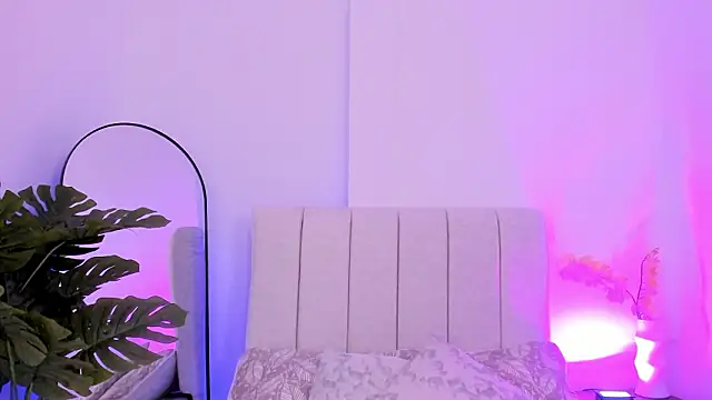 KaliBloom online show from March 5, 8:38 pm