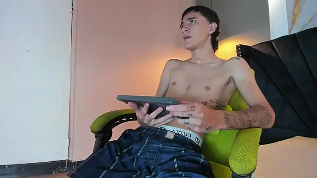 Xanderr owen2 online show from November 27, 8:53 pm