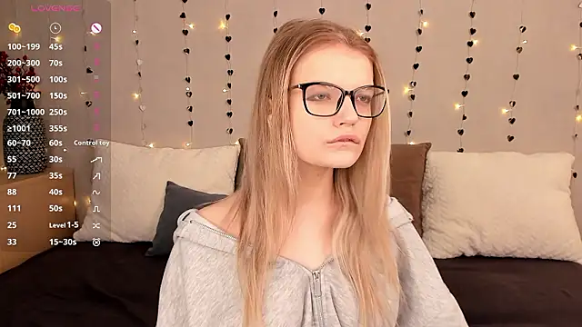 MicheleHonas online show from February 12, 7:02 pm