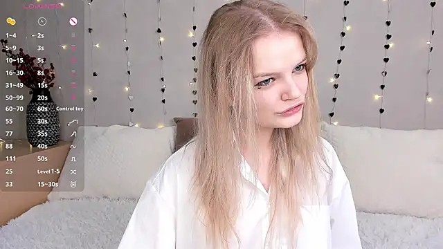 MicheleHonas online show from February 14, 8:42 pm