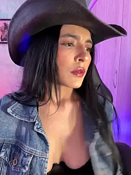 Cristal Cerati  online show from November 14, 5:38 pm