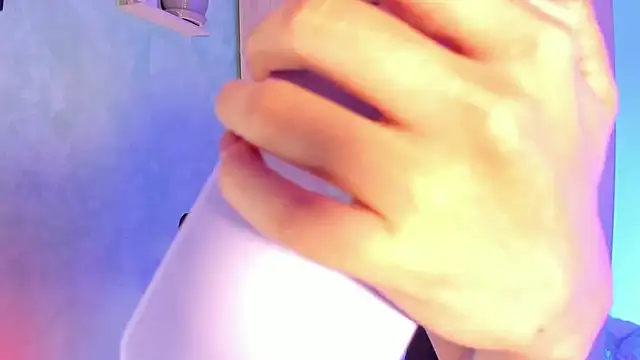 Cristal Cerati  online show from February 21, 9:50 pm