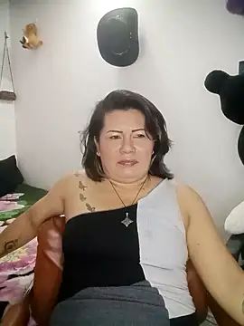 angi daw online show from June 17, 3:06 am