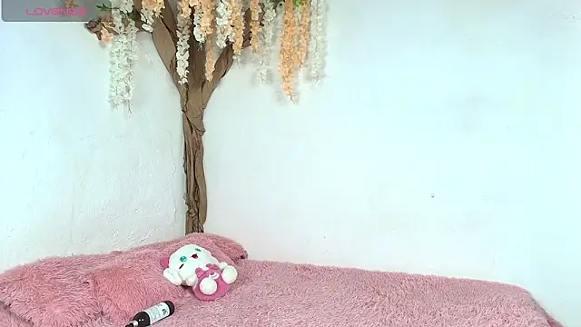 MISS SAMMYROSE online show from May 13, 11:34 pm