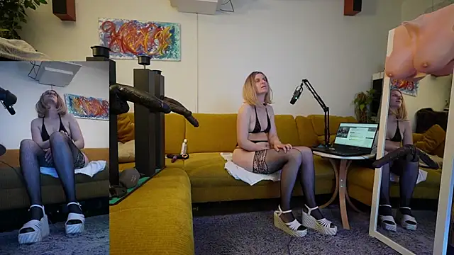 SUZANNEXXXXXX online show from May 8, 9:07 pm