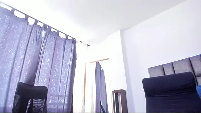 sarahhernandez online show from May 21, 2:03 pm