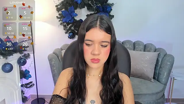 alix nova online show from December 3, 11:20 am