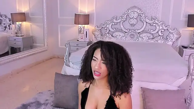 MirandaYork online show from November 13, 10:24 pm