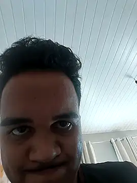 Snapshot of adventon chatting on December 18, 12:20 pm adventon online show from December 18, 12:20 pm