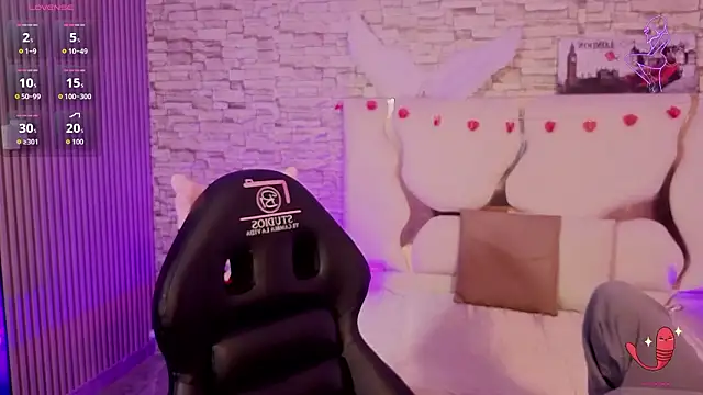 Snapshot of Joselyn_tay chatting on February 17, 11:51 am Joselyn tay online show from February 17, 11:51 am