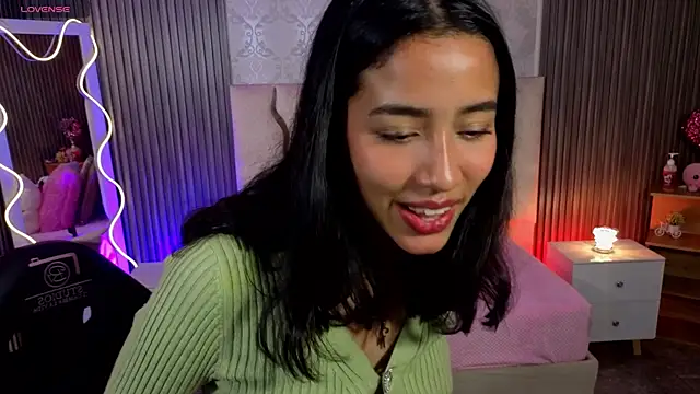 Joselyn tay online show from April 26, 12:35 pm