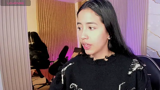 Snapshot of Joselyn_tay chatting on June 17, 12:04 pm Joselyn tay online show from June 17, 12:04 pm