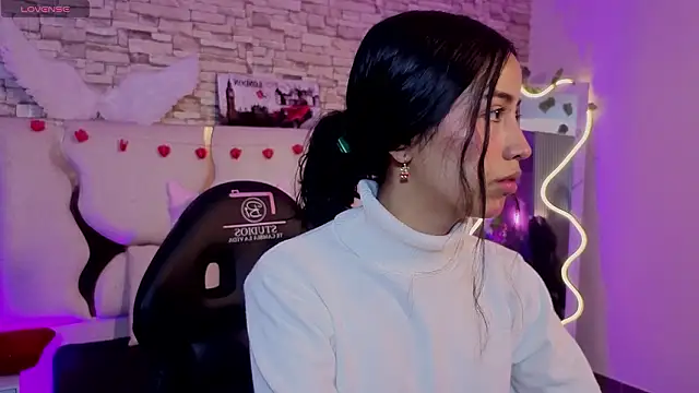 Snapshot of Joselyn_tay chatting on February 15, 12:04 pm Joselyn tay online show from February 15, 12:04 pm