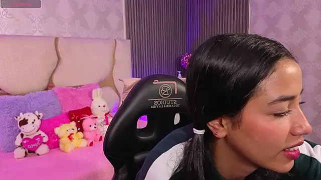 Joselyn tay online show from May 13, 1:18 pm