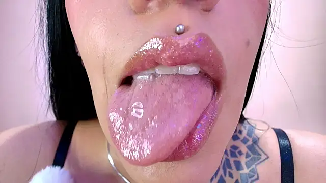 catte jensen online show from April 11, 3:36 am