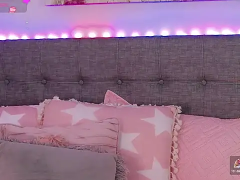 Antonella Lee online show from December 4, 5:23 pm