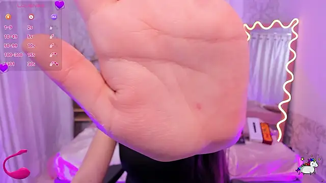 ISABELA TAY online show from March 5, 11:51 am