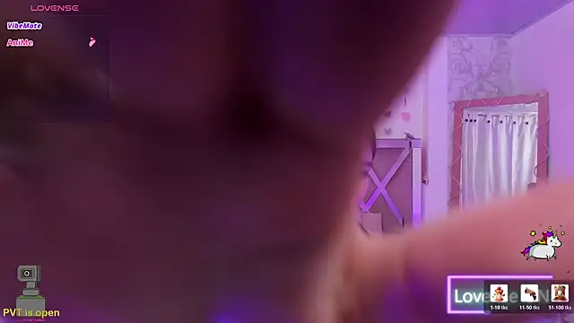 ISABELA TAY online show from March 6, 11:38 am