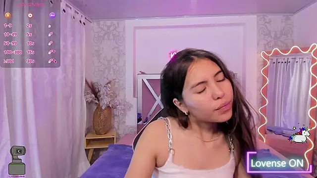 ISABELA TAY online show from February 7, 11:51 am