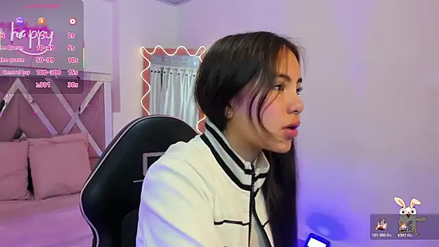 ISABELA TAY online show from December 2, 11:34 am