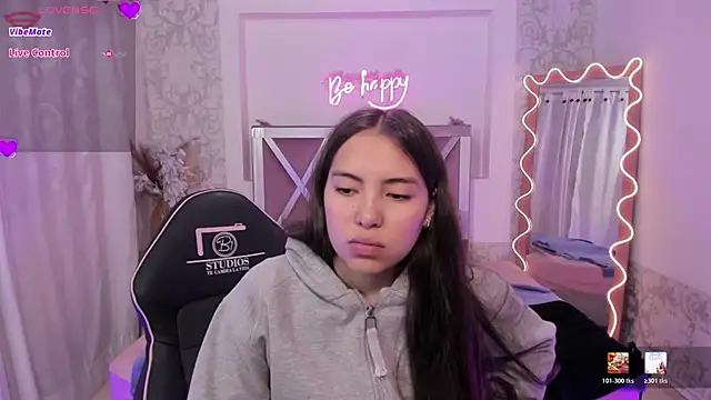 ISABELA TAY online show from February 4, 11:38 am